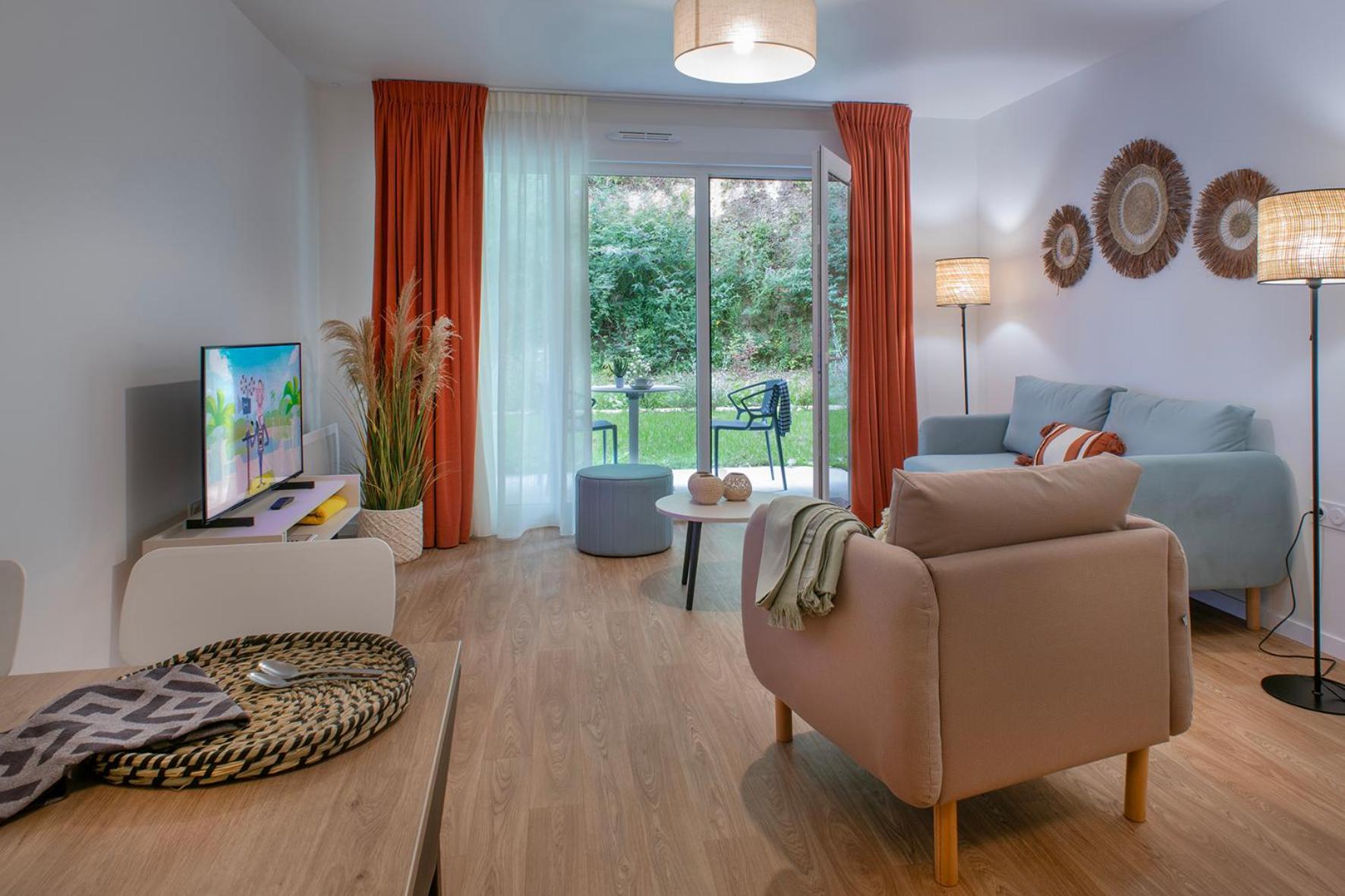 دينان Residence Services Seniors - Domitys Les Jardins D'Ahna المظهر الخارجي الصورة